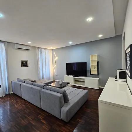 Azzuro Apartment Self Check In Rijeka Exterior photo